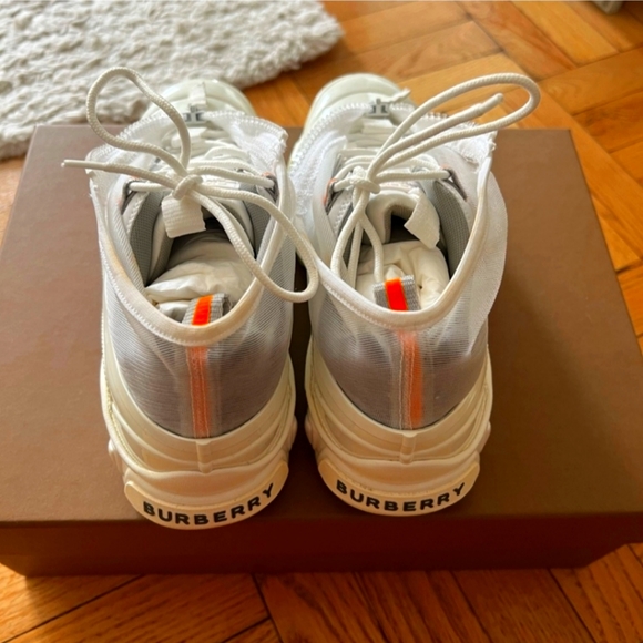 Burberry Arthur Sneakers (Women’s) - Picture 6 of 6